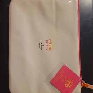 Cosmetic bag